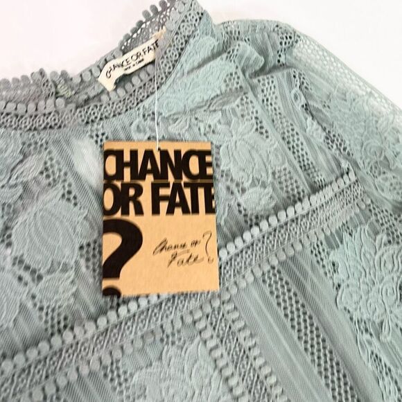 Chance Or Fate Blouse Womens Medium Green Floral Lace Mock Neck Long Sleeve NEW - Picture 2 of 13